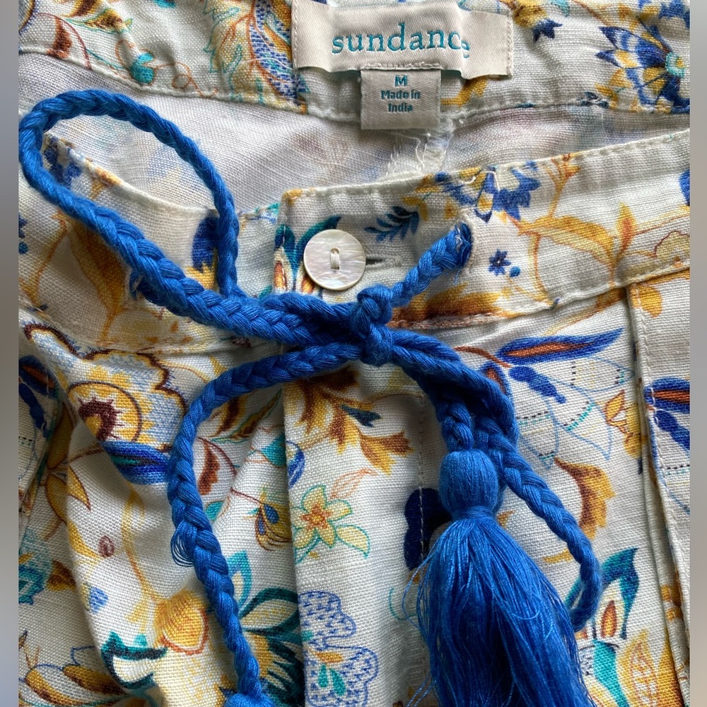 Sundance Kalini Linen Blend Shorts
Japanese Garden Blue Floral Print - Picture 4 of 9